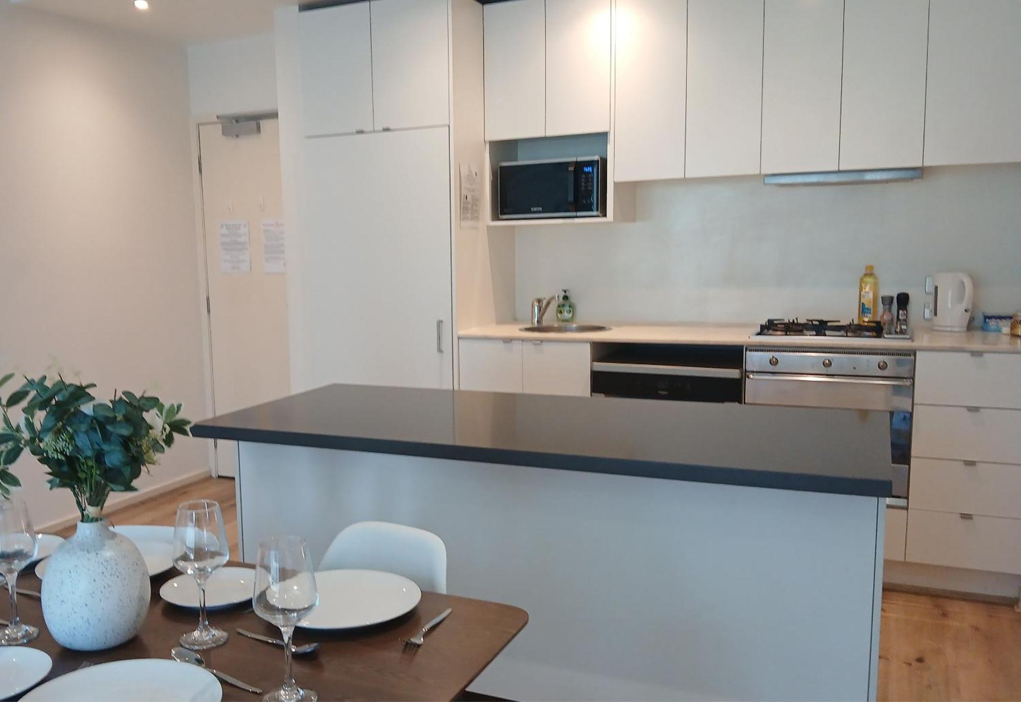 Readyset Apartments At Liberty Мельбурн Экстерьер фото