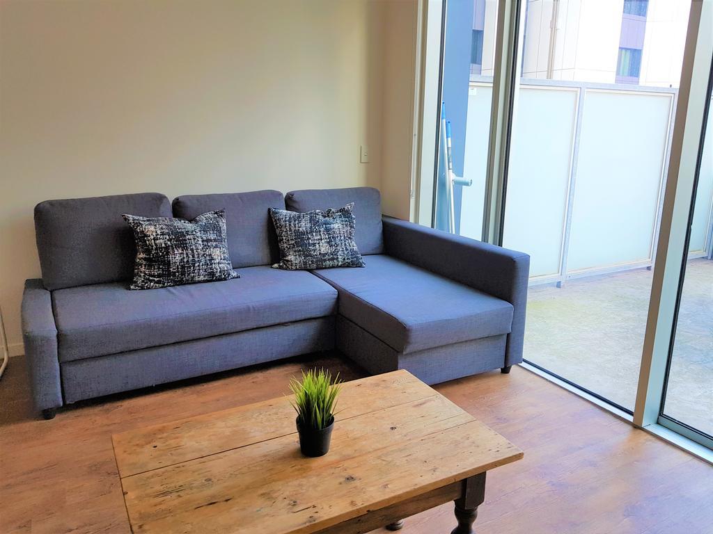 Readyset Apartments At Liberty Мельбурн Экстерьер фото