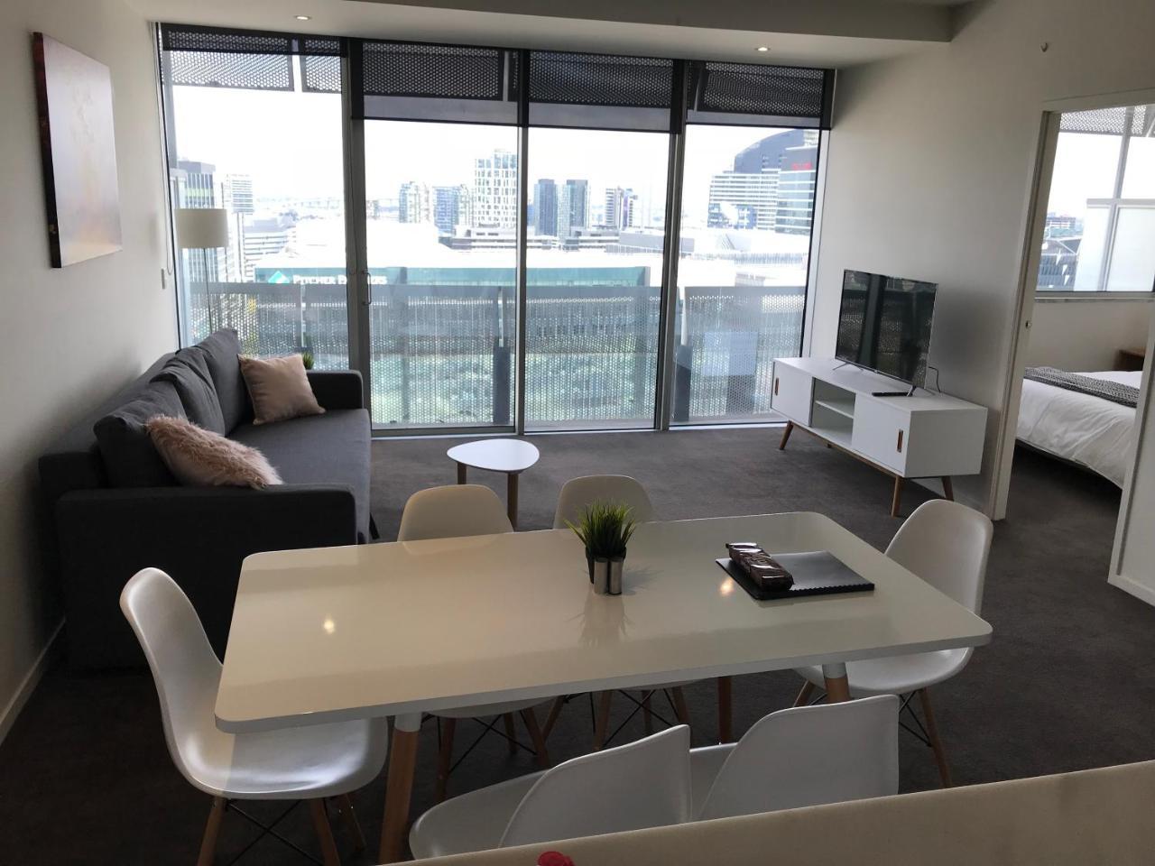 Readyset Apartments At Liberty Мельбурн Экстерьер фото